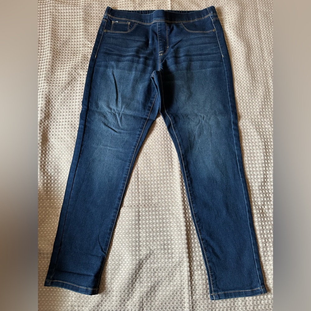 🍉 Jordache Women’s jegging 14 EUC pull on elastic waistband